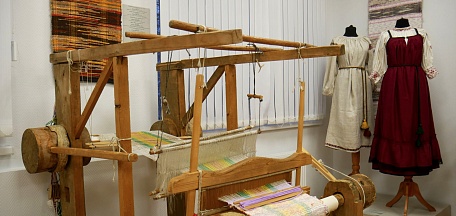 Экскурсия-демонстрация по выставке «Делу время – потехе час»