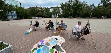 12 июля в рамках акции «На Севере- лето» в главном здании Мурманского областного художественного музея состоялся пленэр «Природа – лучший художник»