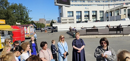 В рамках акции #НаСевереЛето состоялась очередная интерактивная прогулка по центру города «Мурманск архитектурный»!