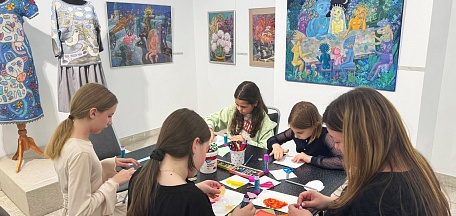 Мероприятие «История жанра Натюрморт»  по выставке Марии Тюлюновой «Жизнеобильная выставка