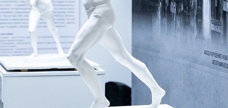 Кураторский обзор выставки "Скульптурные истории. Искусство и технологии"