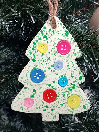 «Ёлка в пуговку»