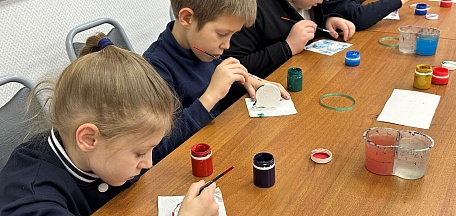 Новогодние праздники с мастер-классами в "Культурно-выставочном центре Русского музея" в Мурманске