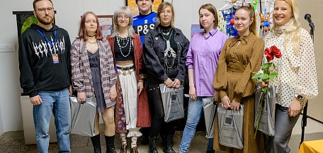 «По дороге к себе». Выставка участников проекта «Сезоны современного искусства в МОХМ»