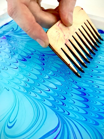 Мастер-класс для взрослых "Узоры на воде" в технике эбру 