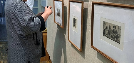 Открылась выставка «В поисках истины». Графика Бориса Непомнящего. Великий Новгород. Из собрания музея. К 80-летию со дня рождения автора