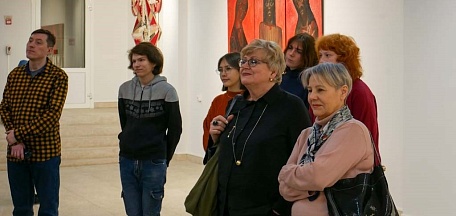 Открылась выставка художников из Санкт-Петербурга - Ивана Дьякова и Анны Векслер "Собрание сочинений. Том 35. Текстиль, эмаль".