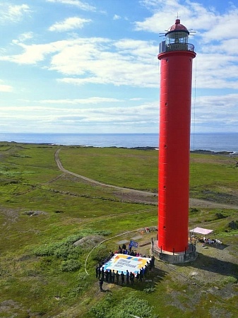 Открытие фотовыставки экологического проекта «Чистая Арктика» и проекта Единого волонтёрского центра «От родника до океана. Маяки»