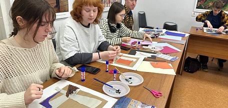 Анна Векслер провела мастер-класс «Абстрактный натюрморт» для студентов колледжа искусств