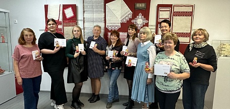 Обучающий мастер-класс по направлению «Роспись семеновской матрешки»